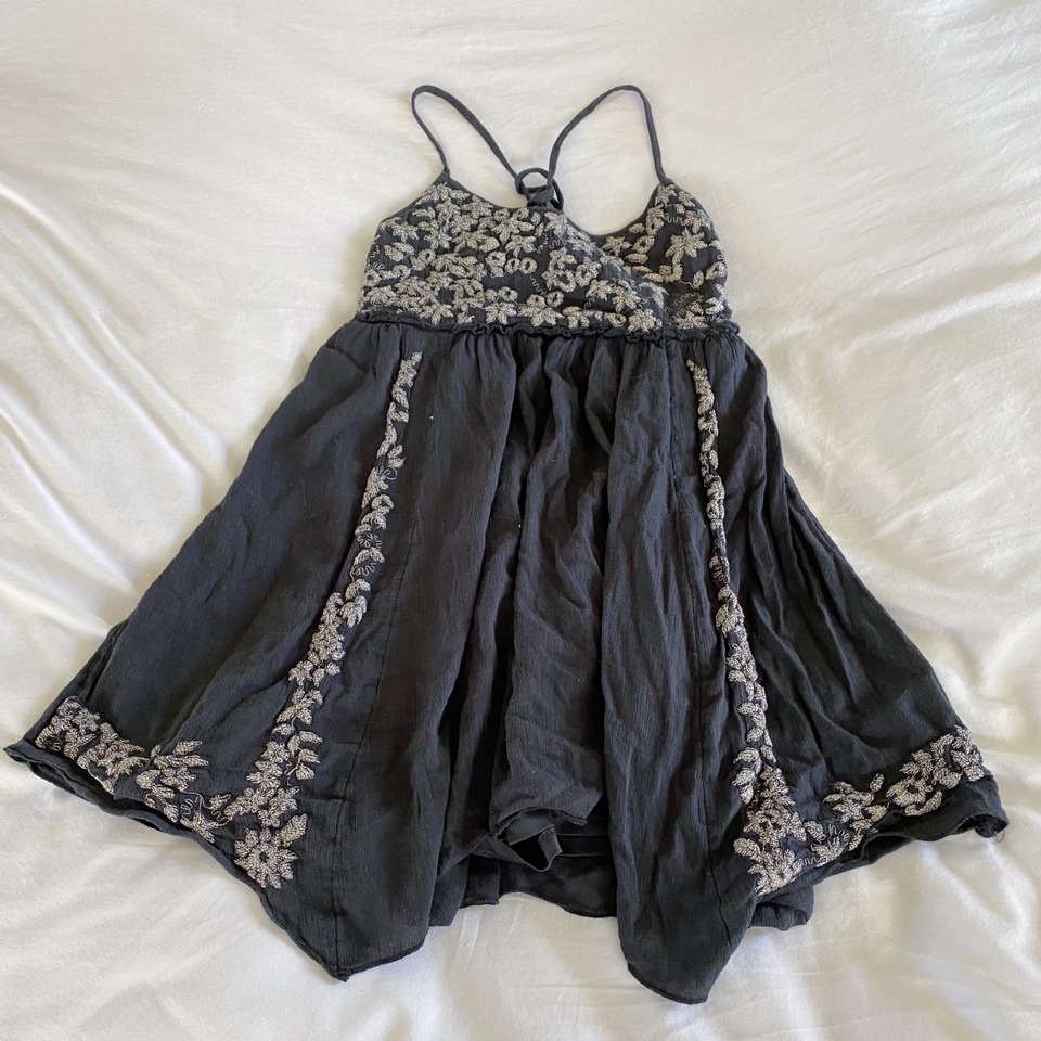 American Eagle Floral Embroidered Dress